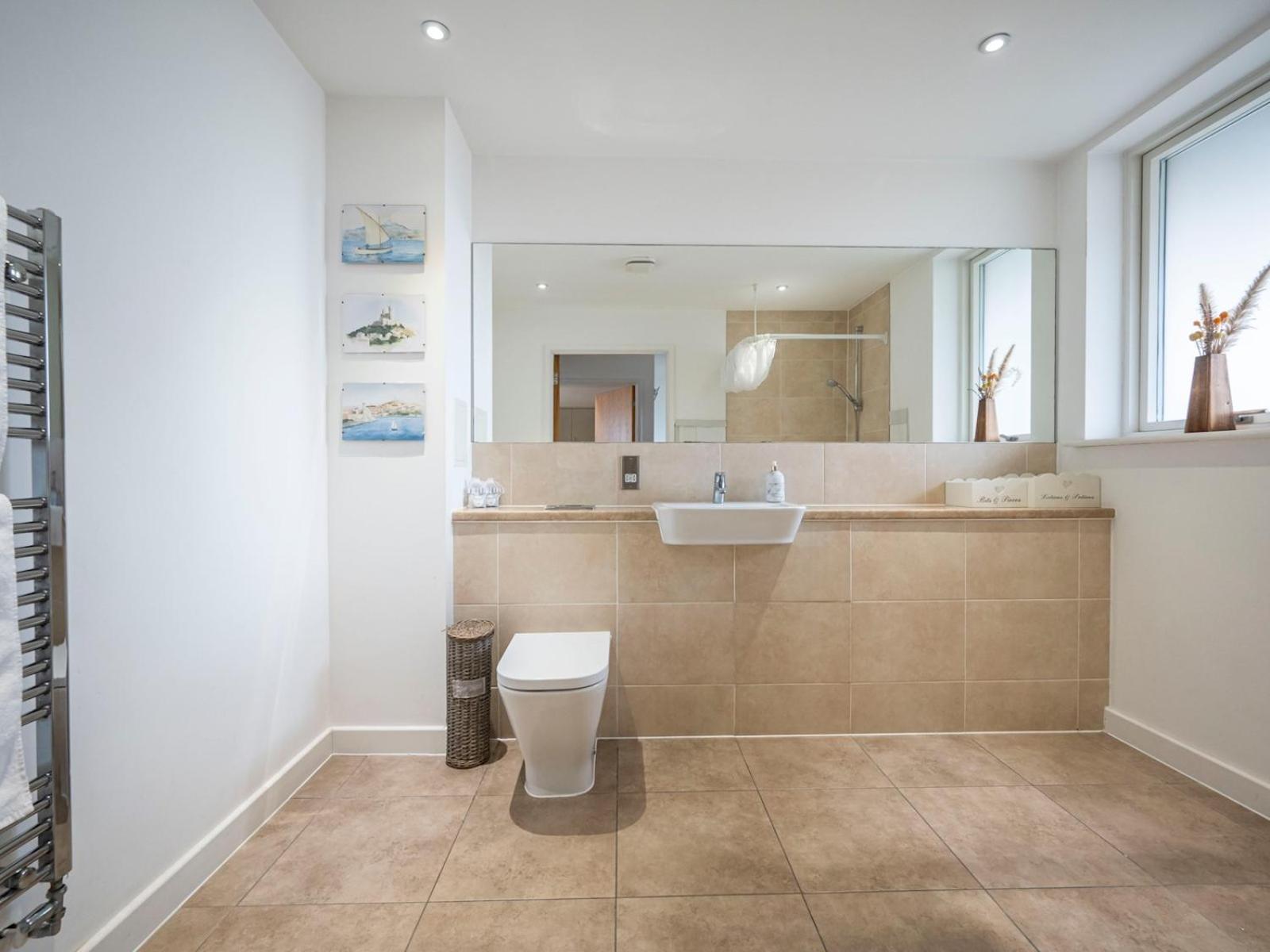 London Apartment Near Tower Bridge And Tube Pass The Keys Eksteriør billede